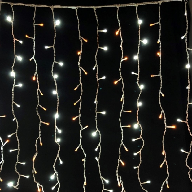 窗簾燈黃白.jpg 窗簾燈黃白.jpg