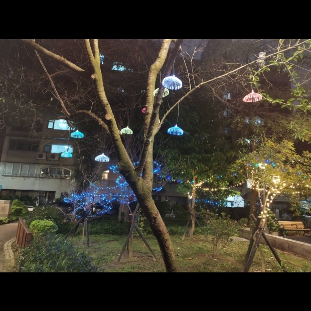 水母燈實景圖2.jpg 水母燈實景圖2.jpg