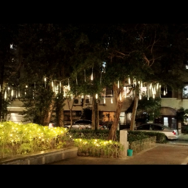 聖誕燈 暖白流星燈實景圖