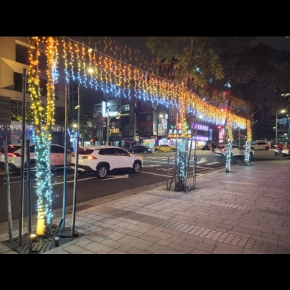 聖誕燈 三色窗簾燈串燈實景圖