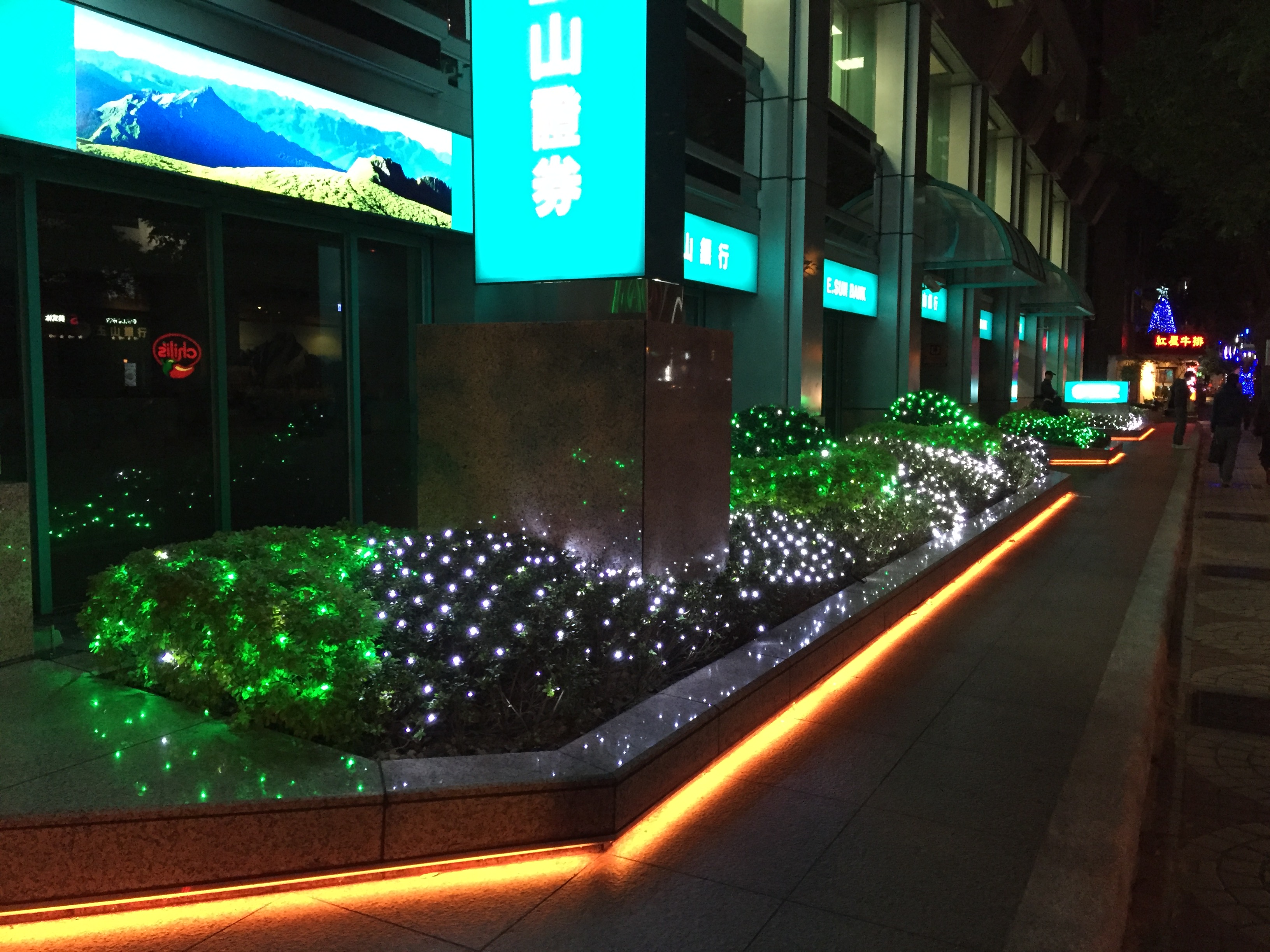 聖誕燈 水管燈 暖白光實景圖 聖誕燈 水管燈 暖白光實景圖